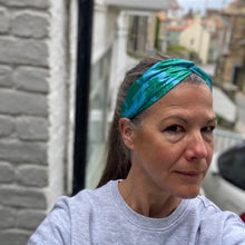 Load image into Gallery viewer, Luxurious silk Liberty knot head band