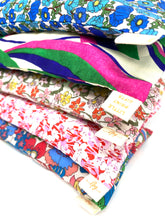 Load image into Gallery viewer, Liberty lavender and hop eye pillow