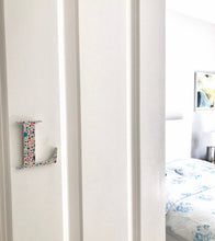 Load image into Gallery viewer, Liberty wooden letter card