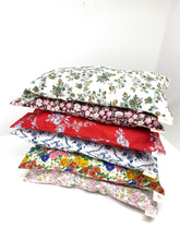 Load image into Gallery viewer, Liberty of London lavender and hop eye pillow