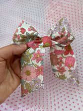 Load image into Gallery viewer, Pretty Liberty fabric barrette bow clip